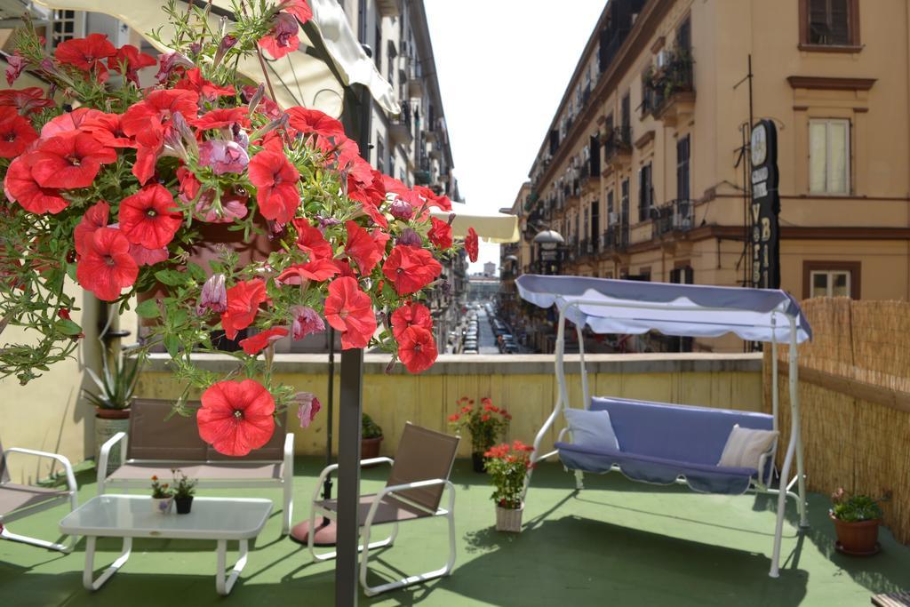 B&B Anna'S Family Terrace Napoli Exterior foto