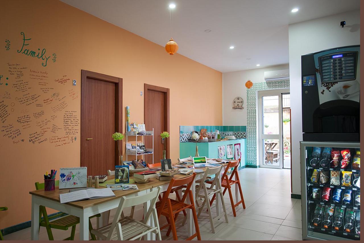 B&B Anna'S Family Terrace Napoli Exterior foto
